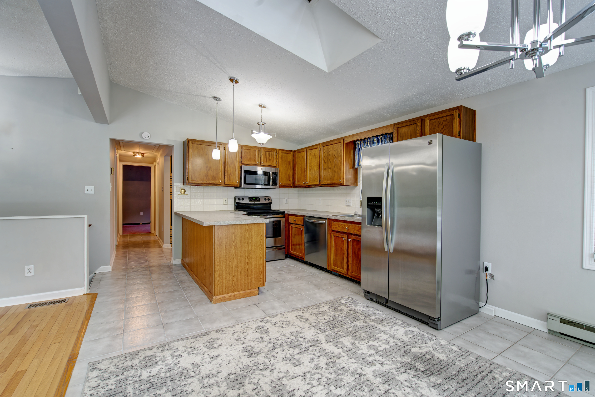 17 Blaine Avenue Clinton CT 06413
