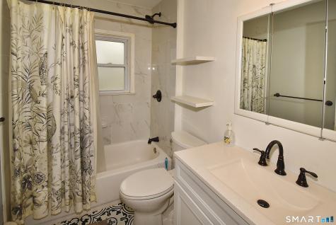 20 Salem Road East Hartford CT 06118