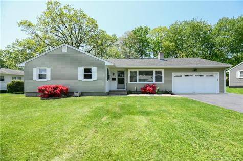 26 Phyllis Drive Naugatuck CT 06770