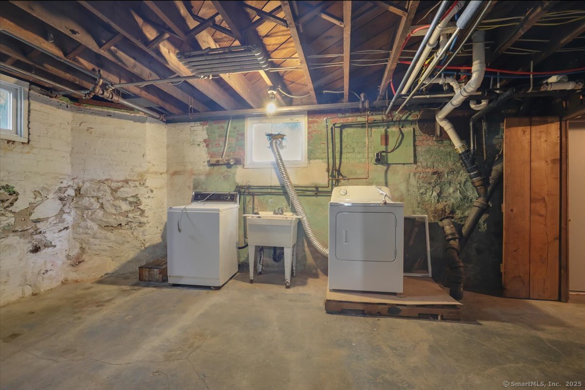 35 Broadview Street Bristol CT 06010