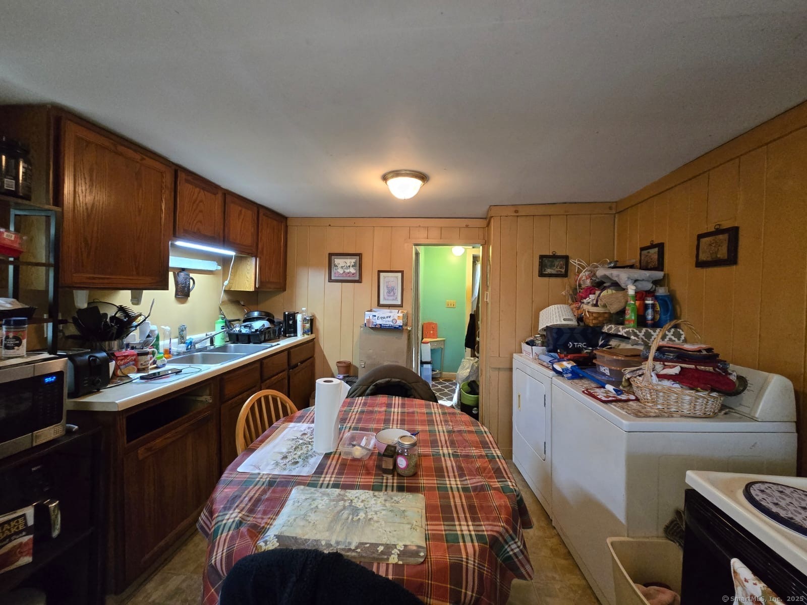 30 Riverside Drive Sprague CT 06330