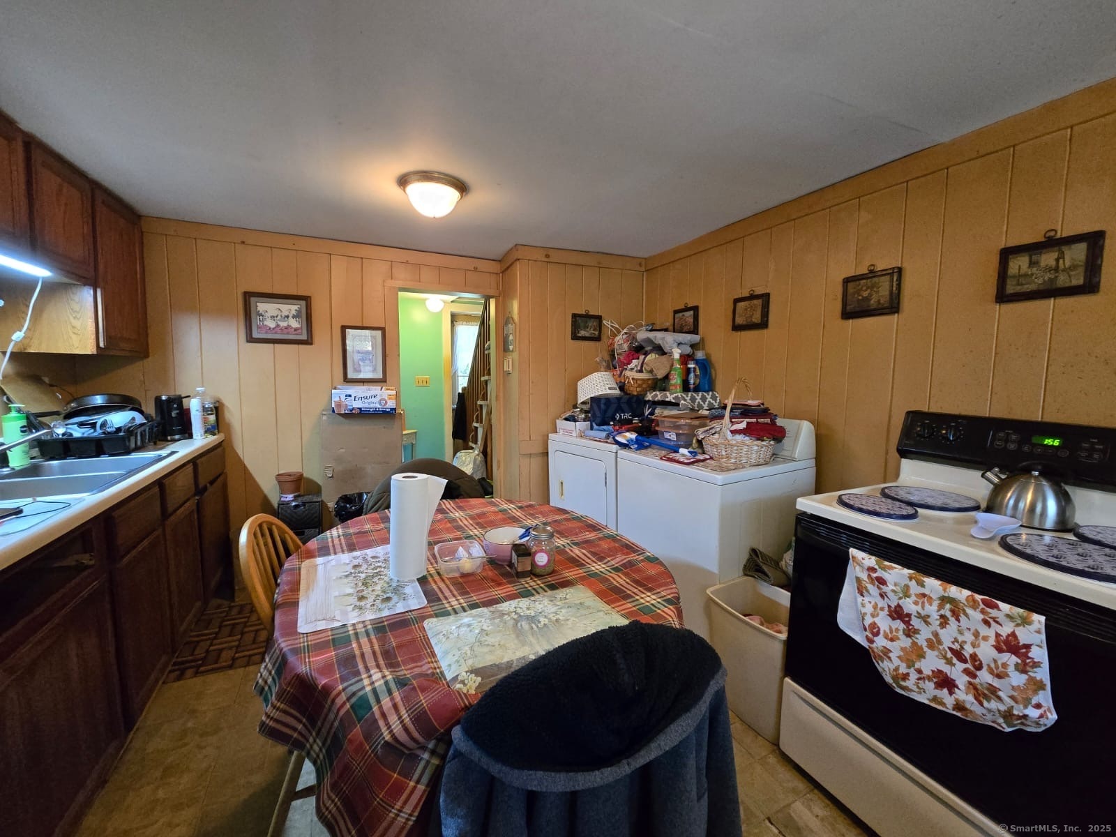 30 Riverside Drive Sprague CT 06330