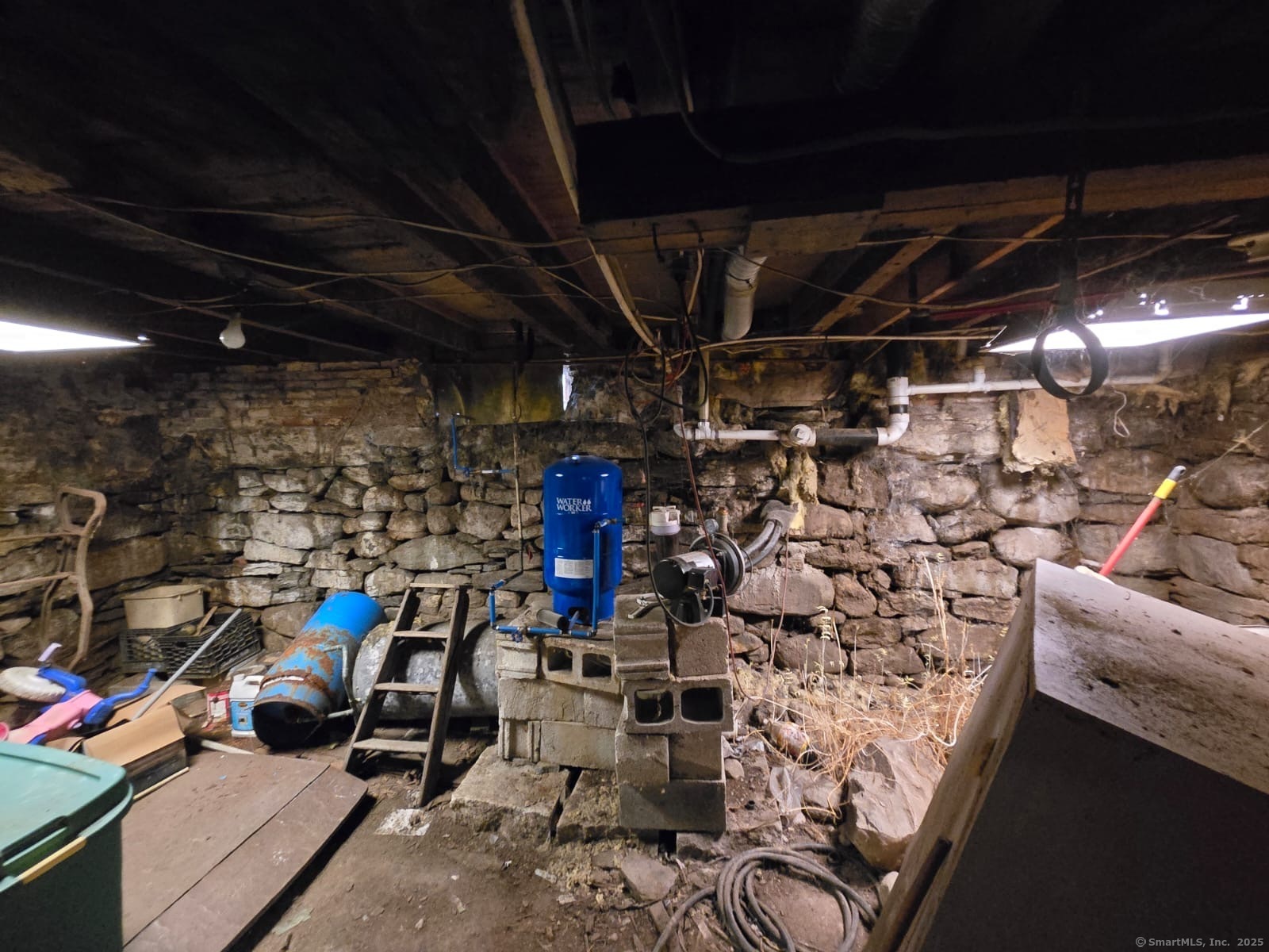 30 Riverside Drive Sprague CT 06330