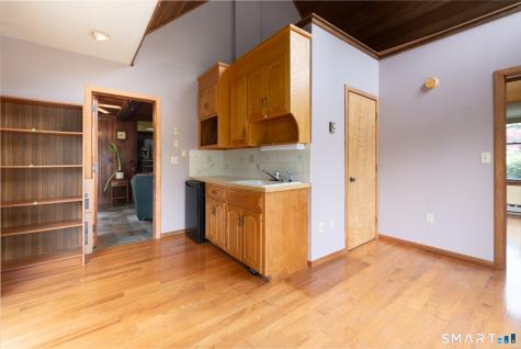 113 Beacon Street Bristol CT 06010