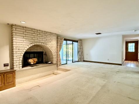 15 Bunker Hill Road Canton CT 06019