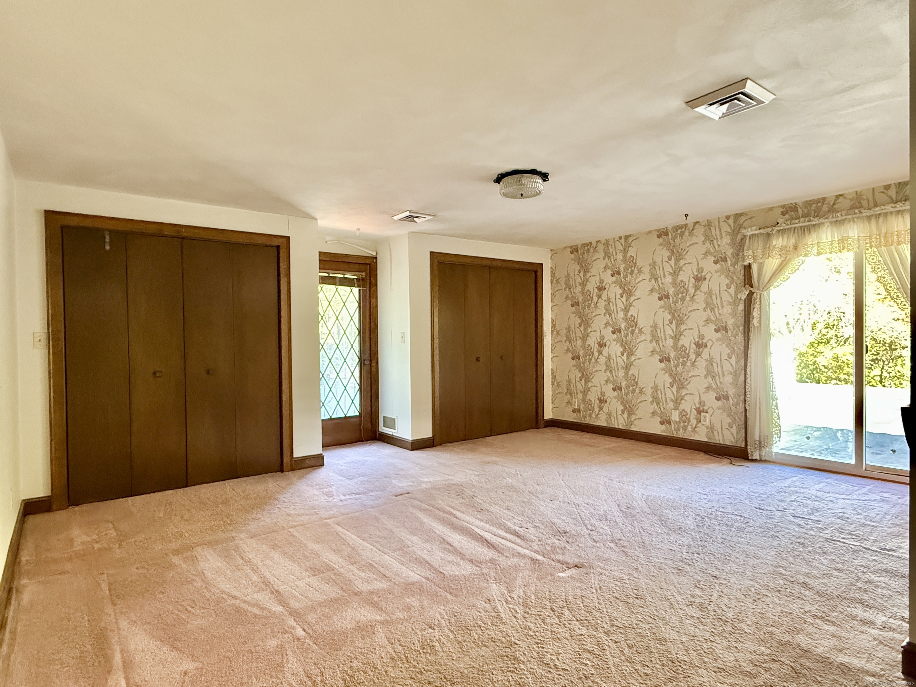 15 Bunker Hill Road Canton CT 06019