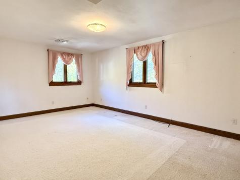 15 Bunker Hill Road Canton CT 06019