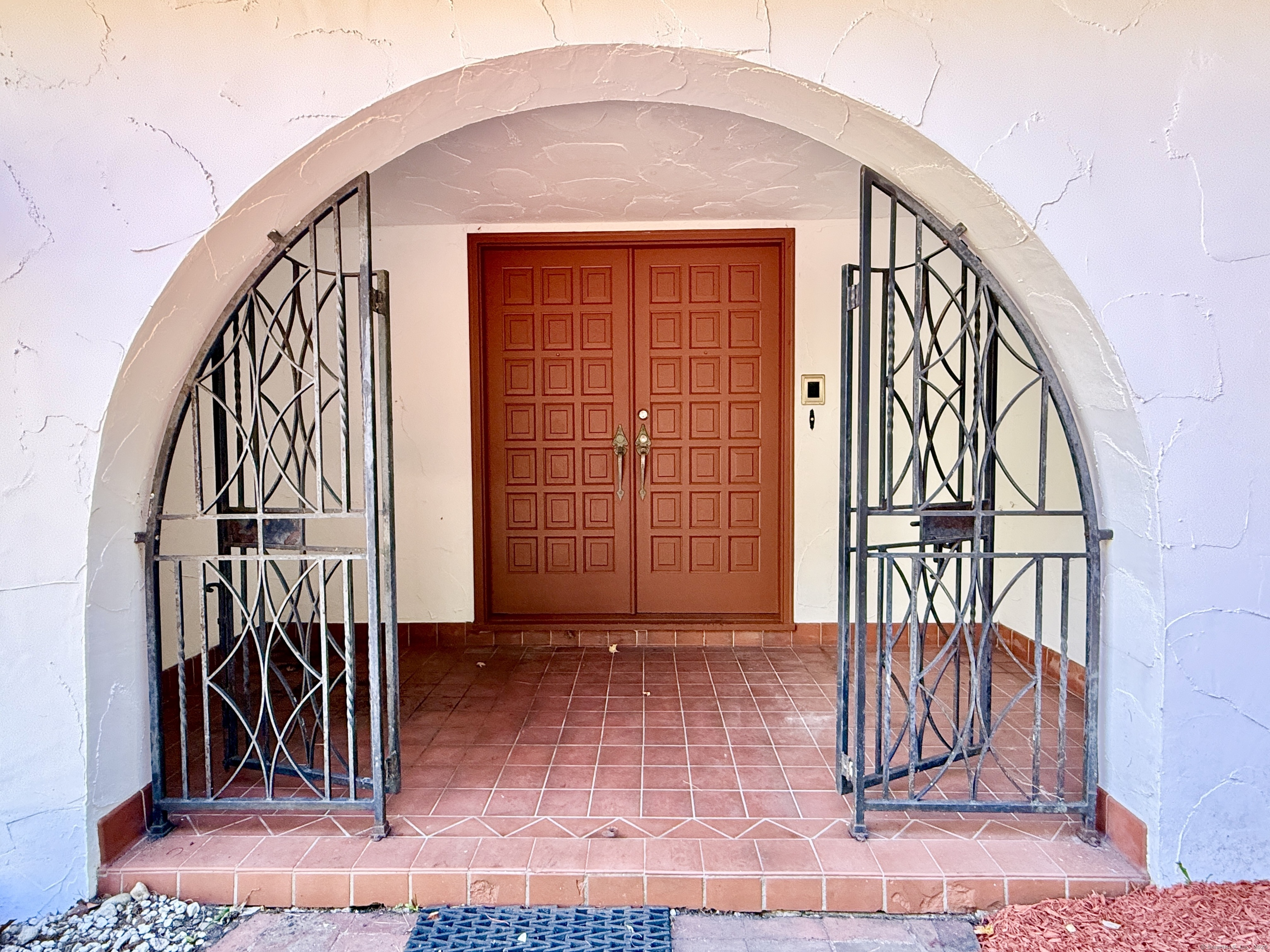 15 Bunker Hill Road Canton CT 06019