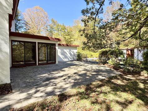 15 Bunker Hill Road Canton CT 06019