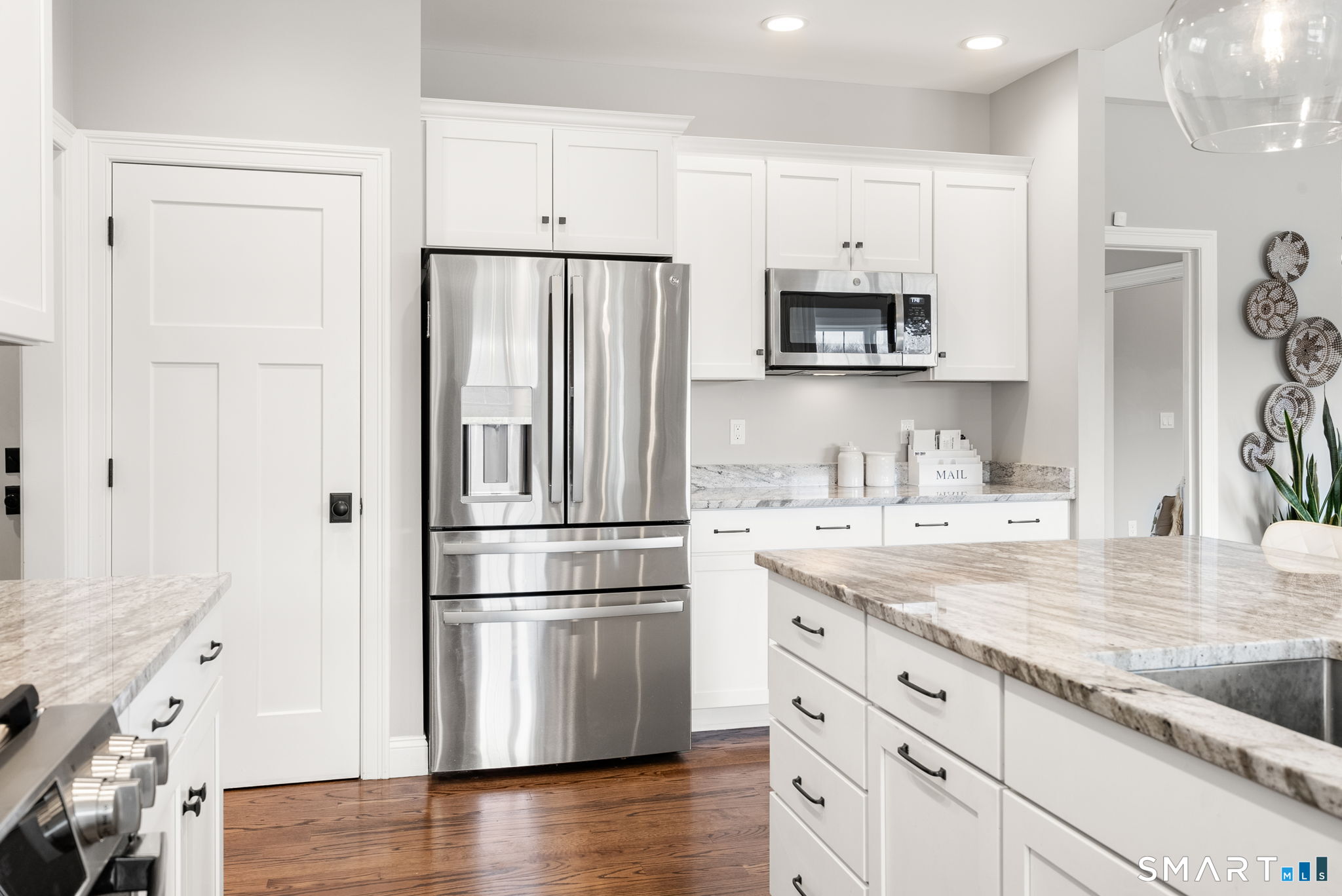 1192 North Grand Street Suffield CT 06093