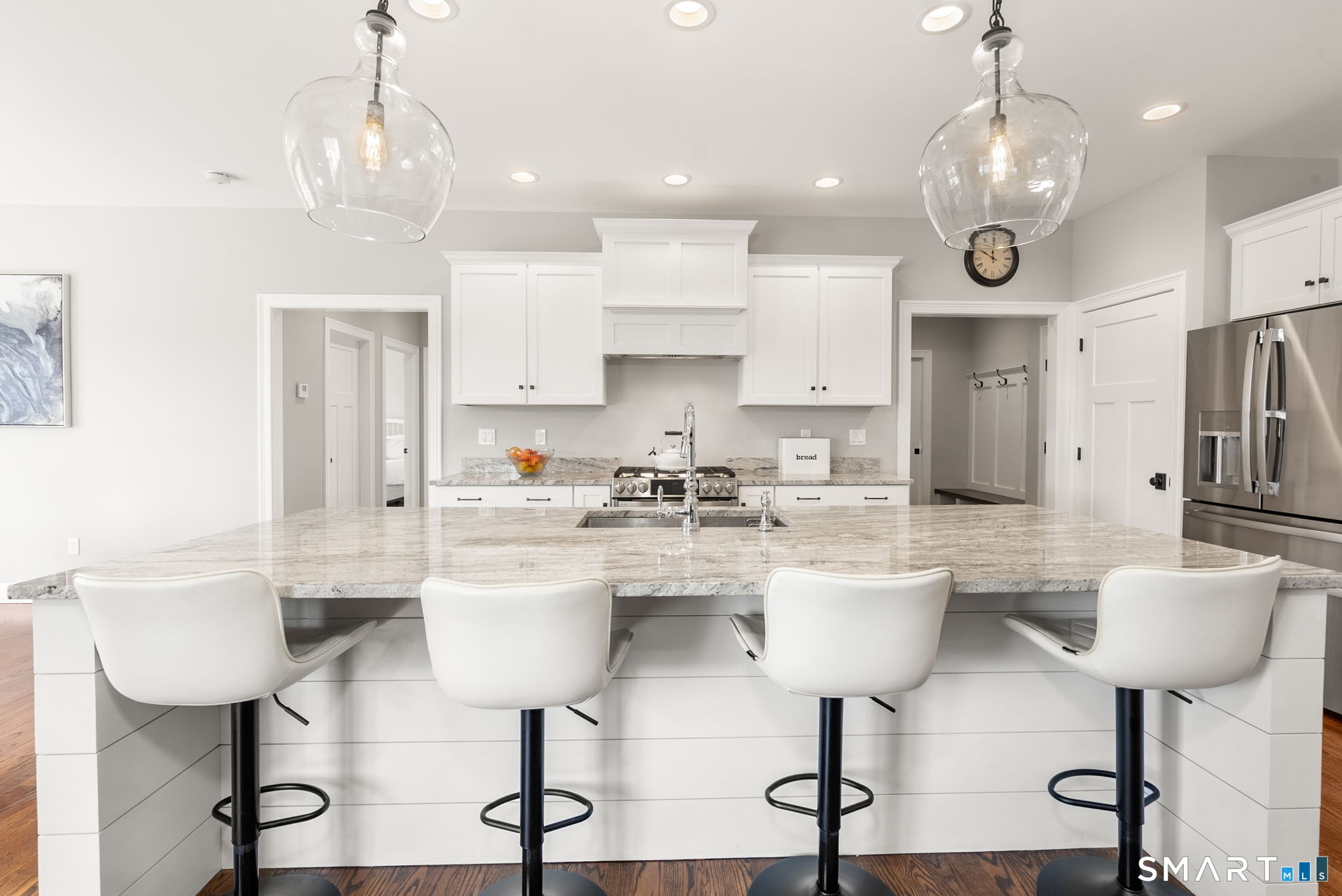 1192 North Grand Street Suffield CT 06093