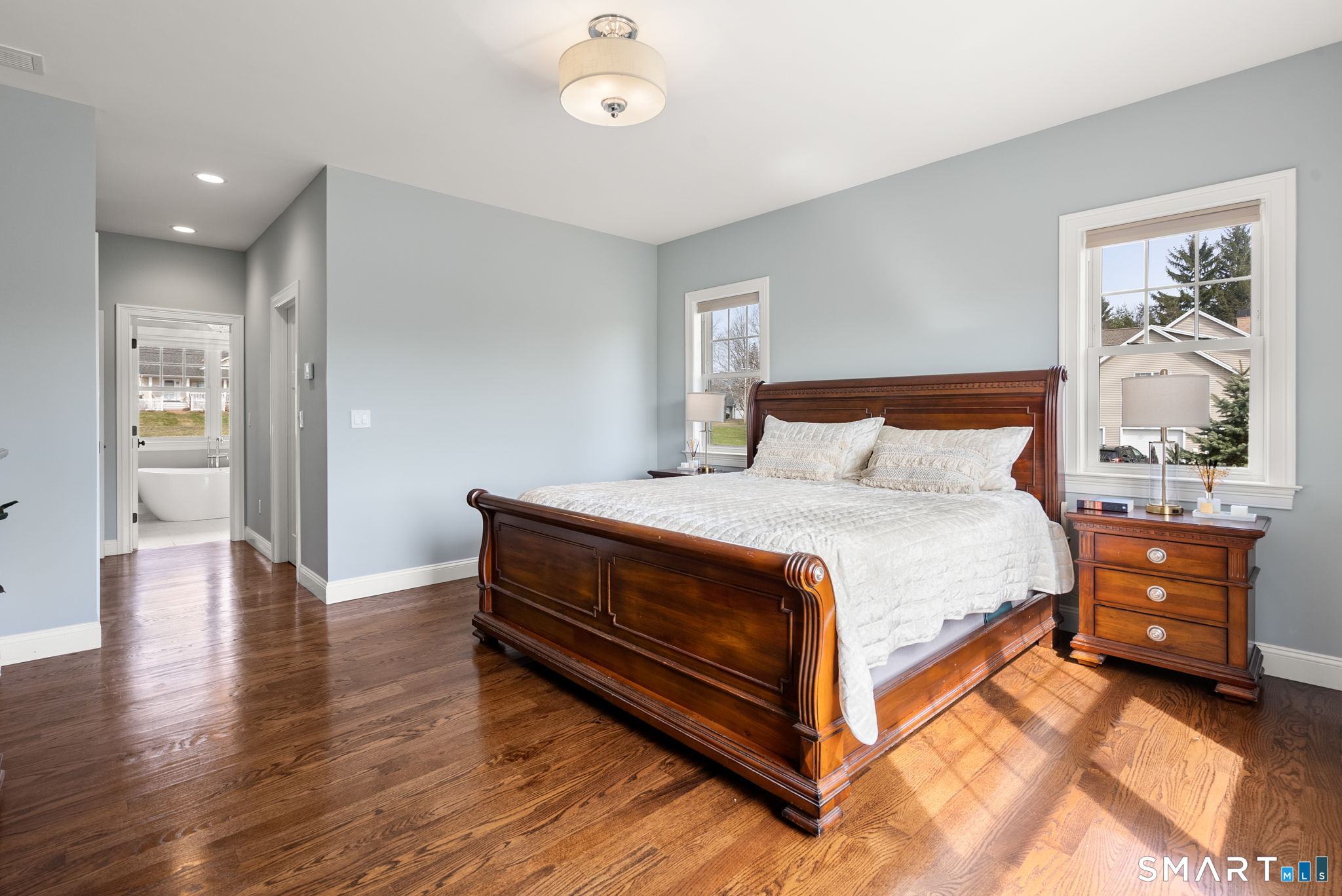 1192 North Grand Street Suffield CT 06093