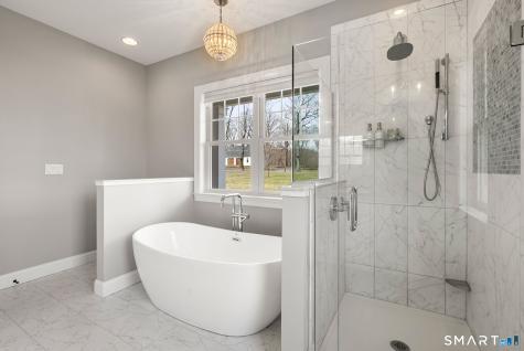 1192 North Grand Street Suffield CT 06093