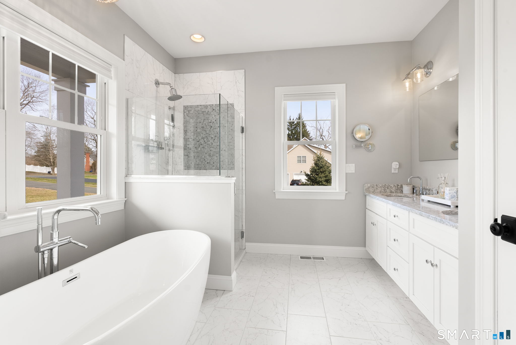 1192 North Grand Street Suffield CT 06093