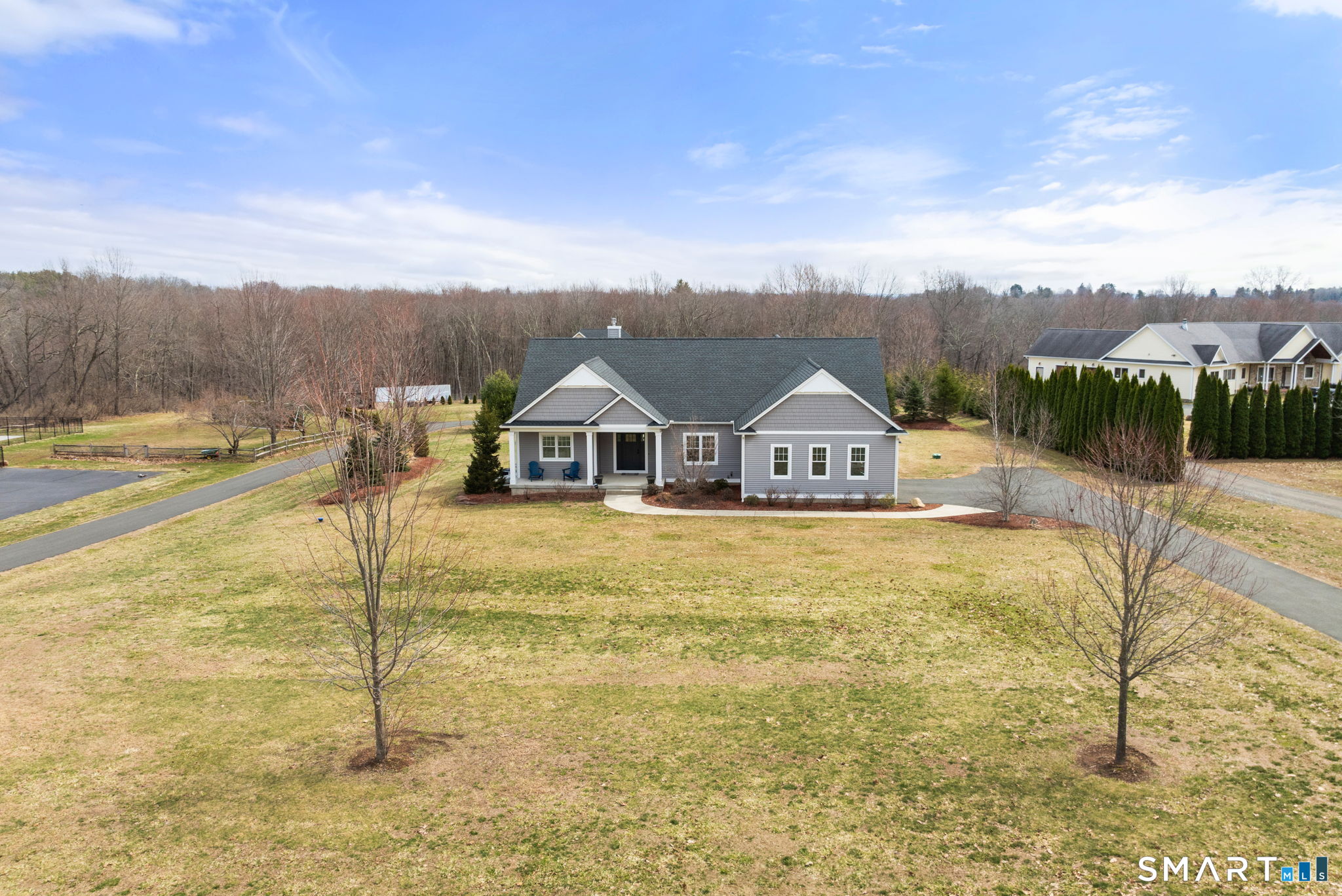 1192 North Grand Street Suffield CT 06093