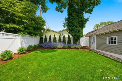 97 East Wharf Road Madison CT 06443