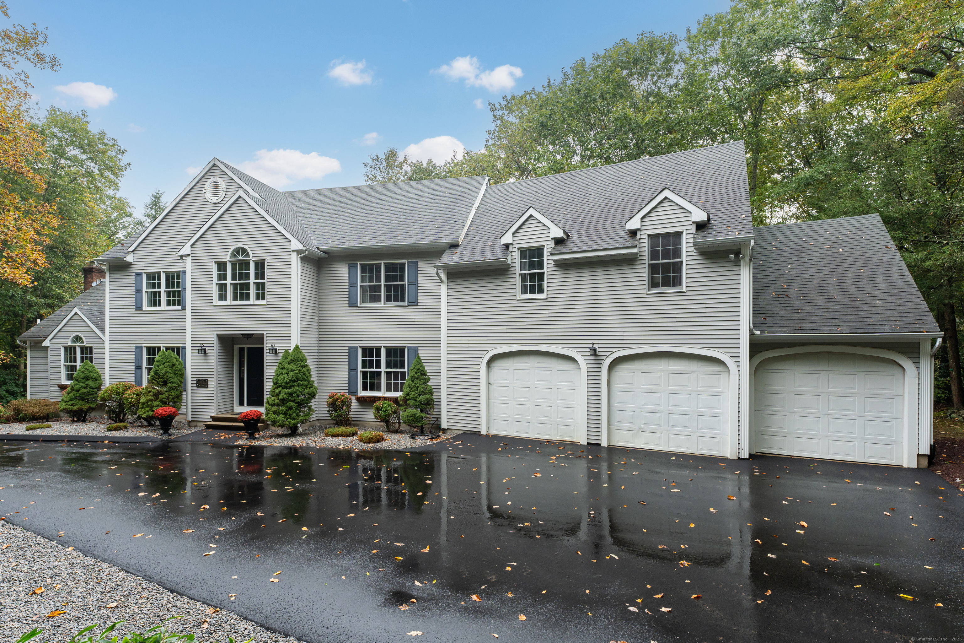 17 Buck Hill Road Madison CT 06443