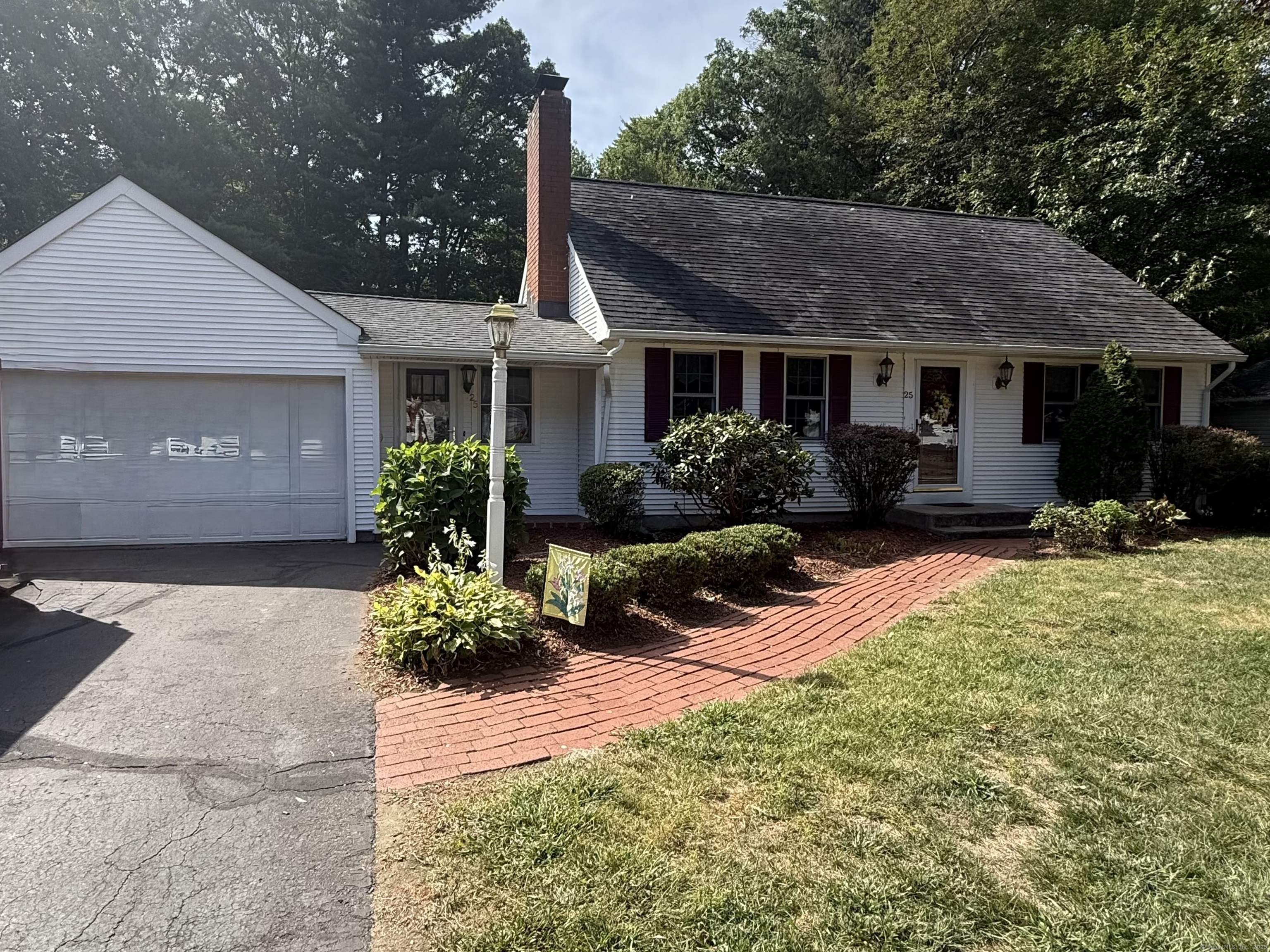 25 Ridge Road Enfield CT 06082