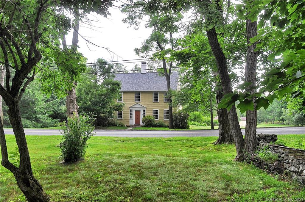 393 Middle Road Turnpike Woodbury CT 06798