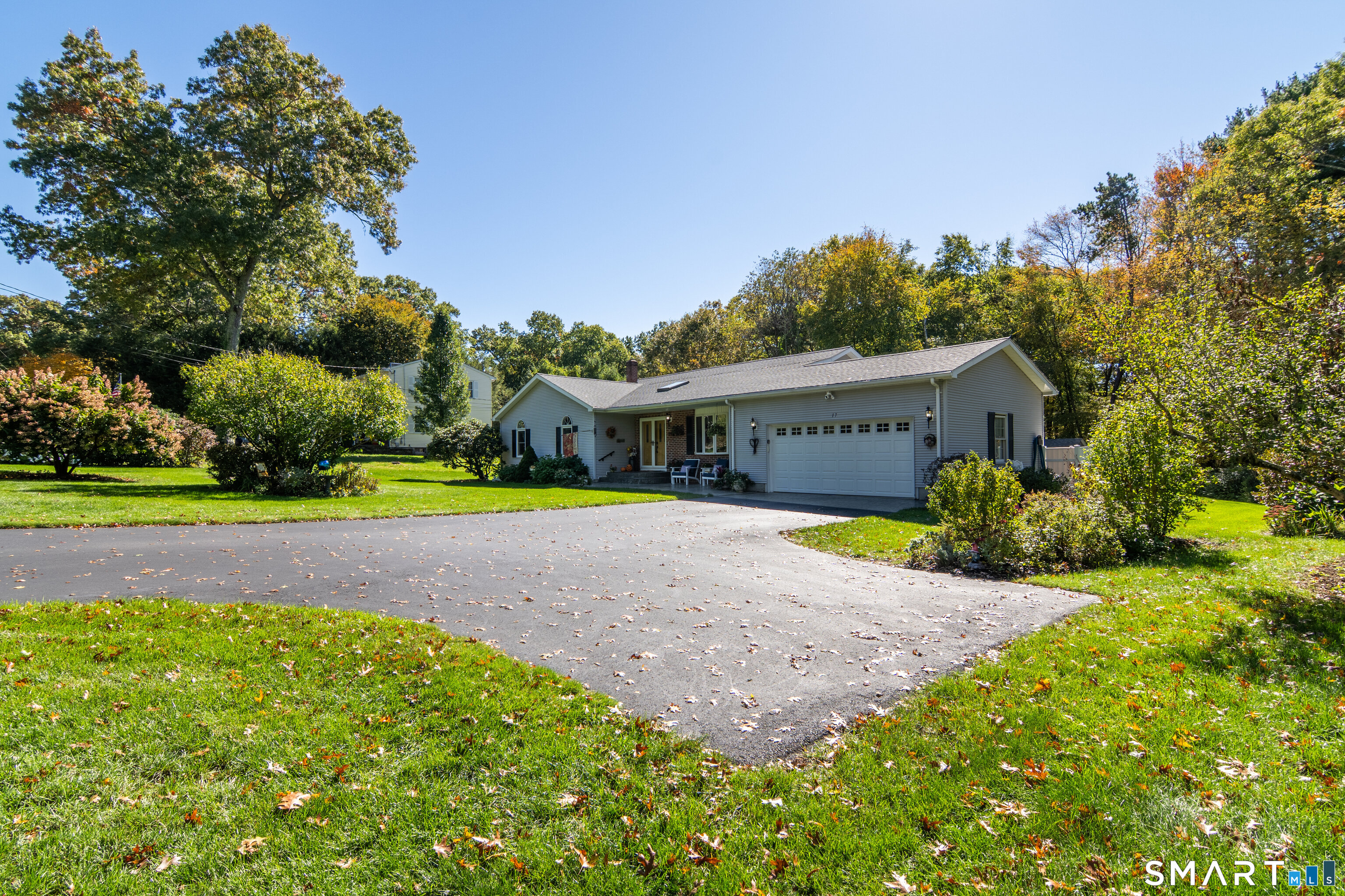 17 Vezina Drive Killingly CT 06239