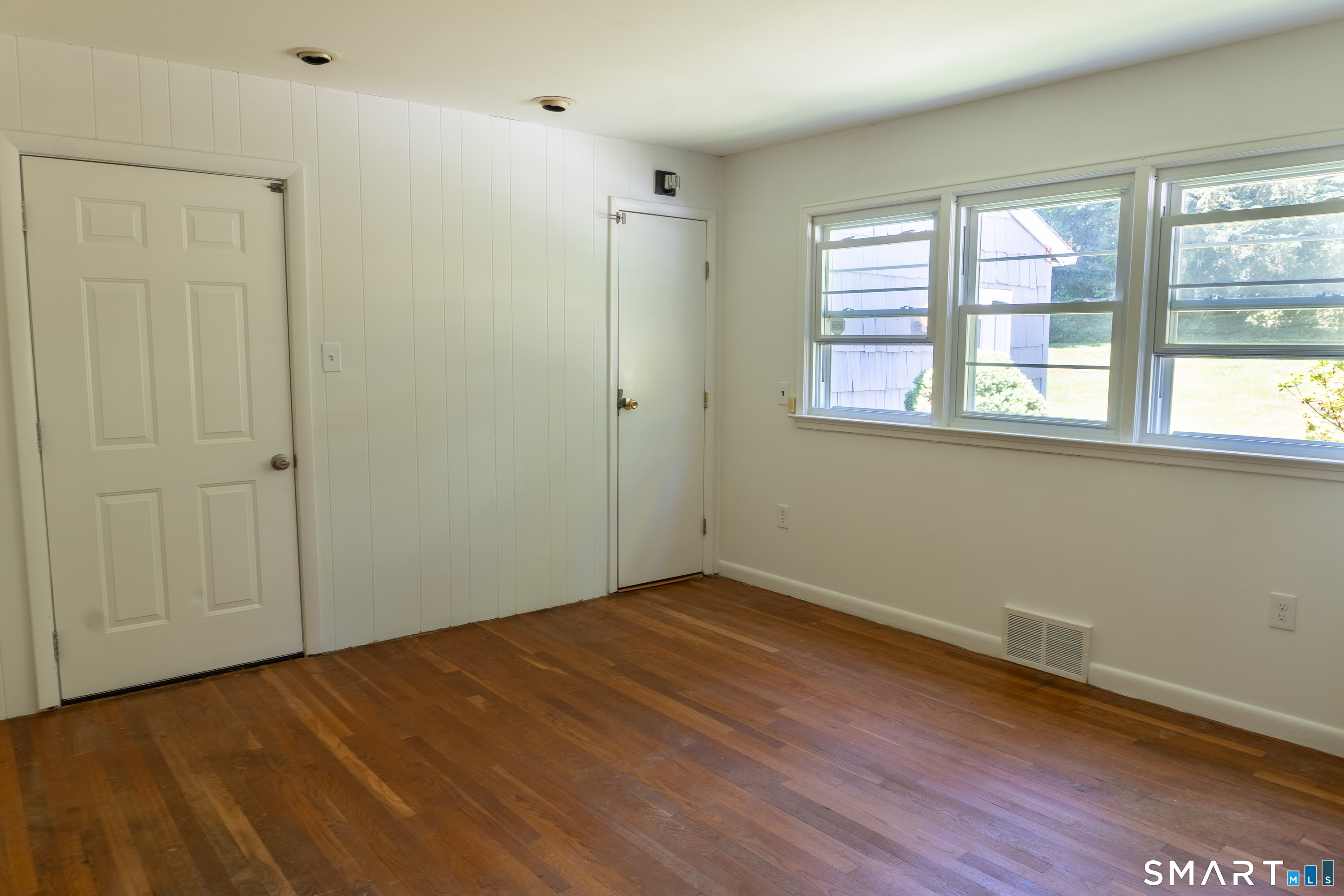 608 Avon Drive Orange CT 06477