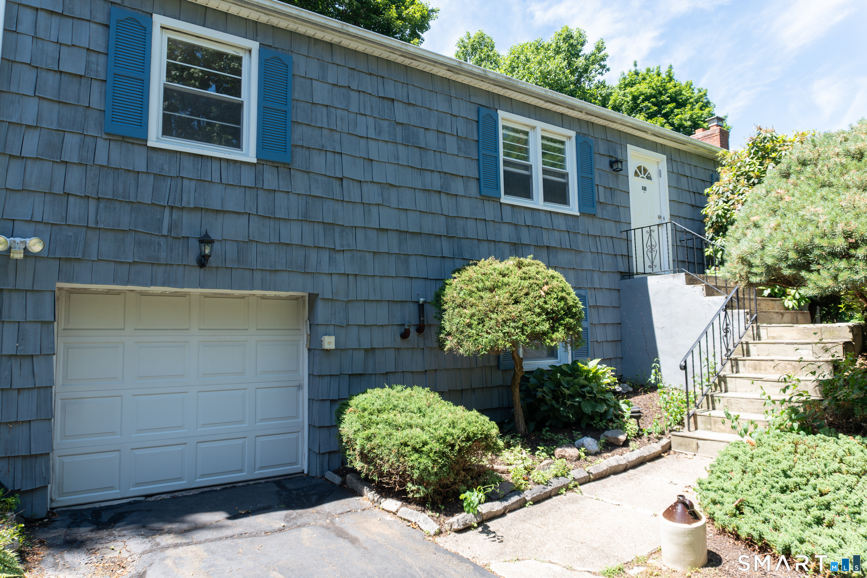 608 Avon Drive Orange CT 06477