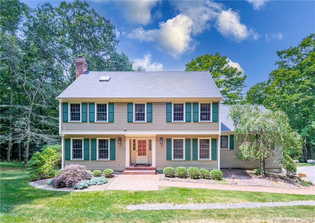 10 Little River Lane Redding CT 06896
