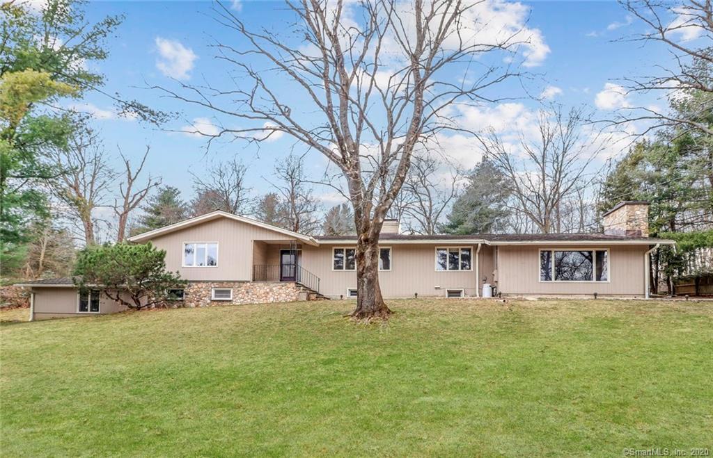 10 Fernbrook Drive Brookfield CT 06804