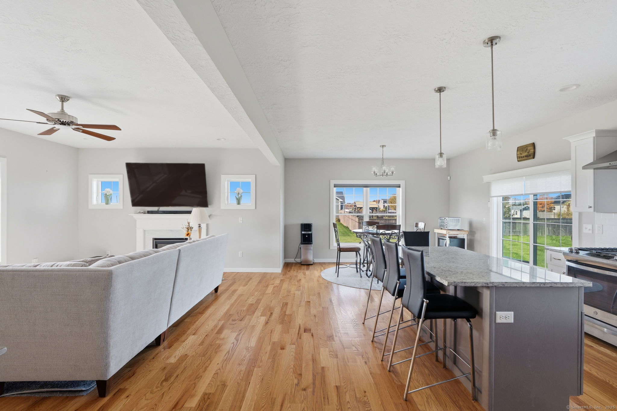 71 Middle Road East Windsor CT 06016