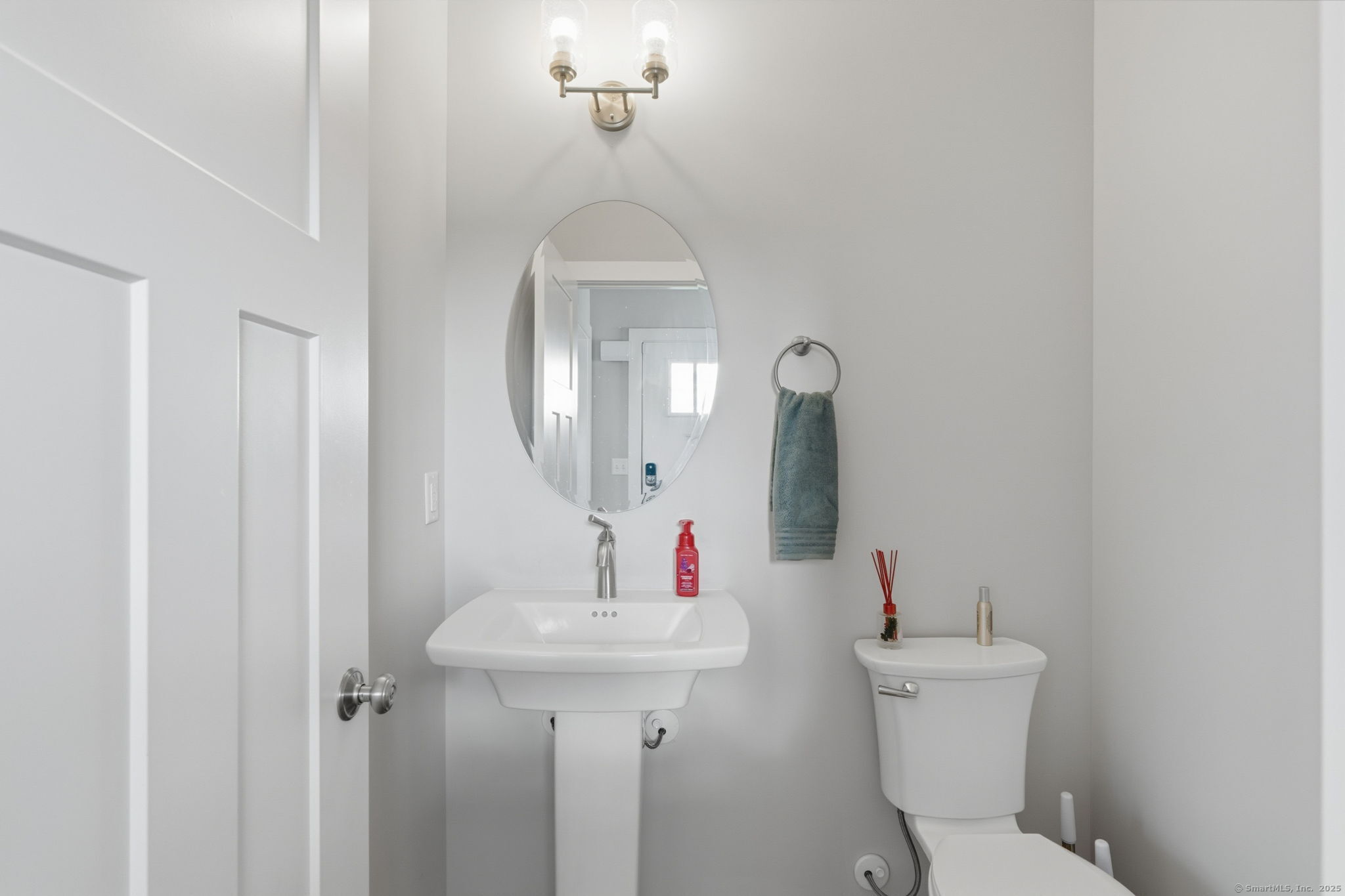 71 Middle Road East Windsor CT 06016