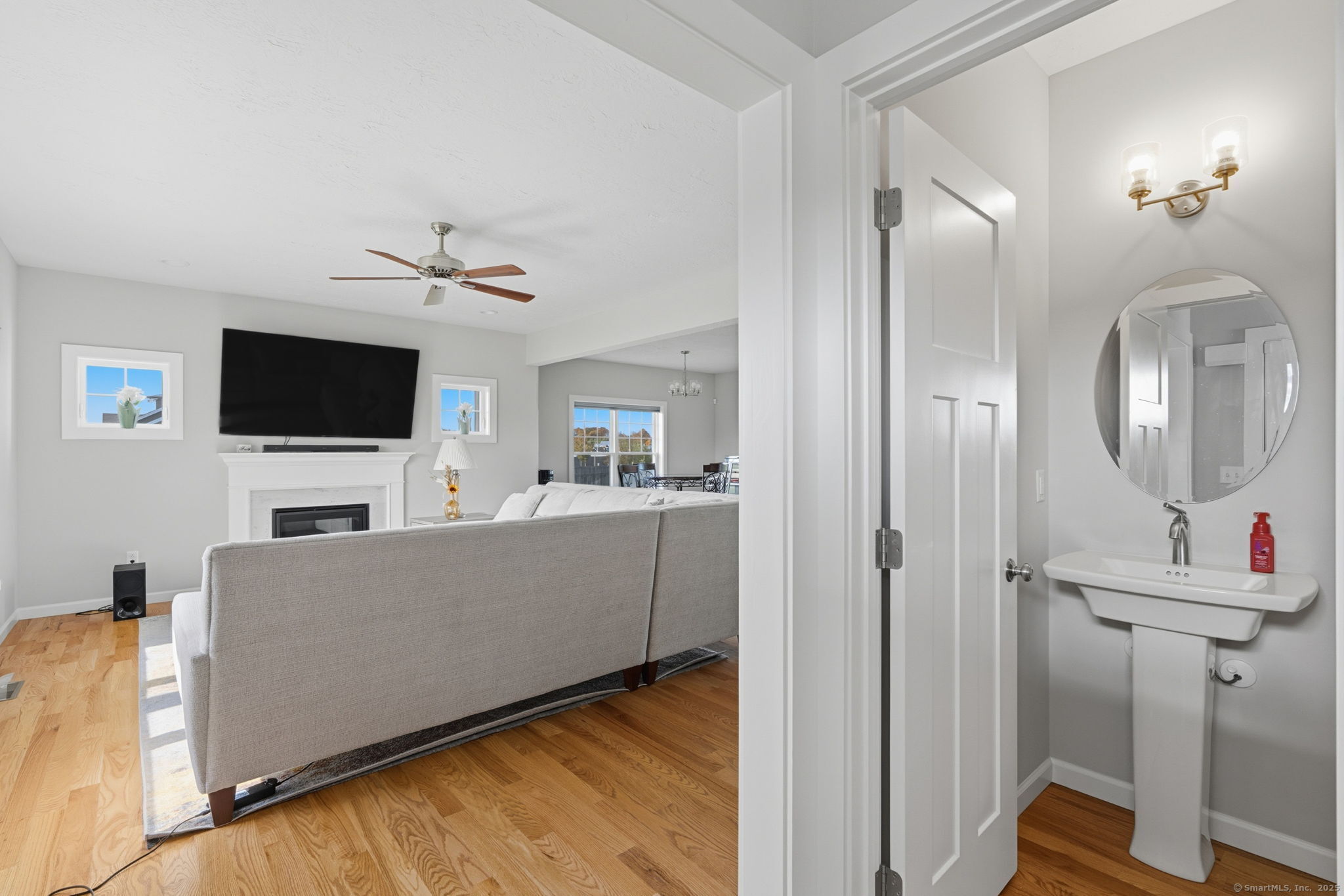 71 Middle Road East Windsor CT 06016