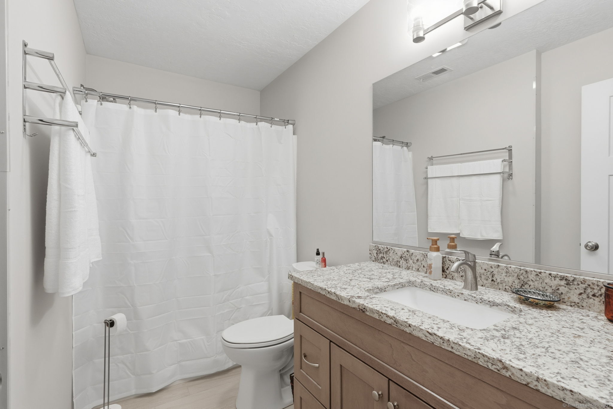 71 Middle Road East Windsor CT 06016