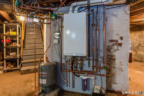 56 Whitney Street Hartford CT 06105