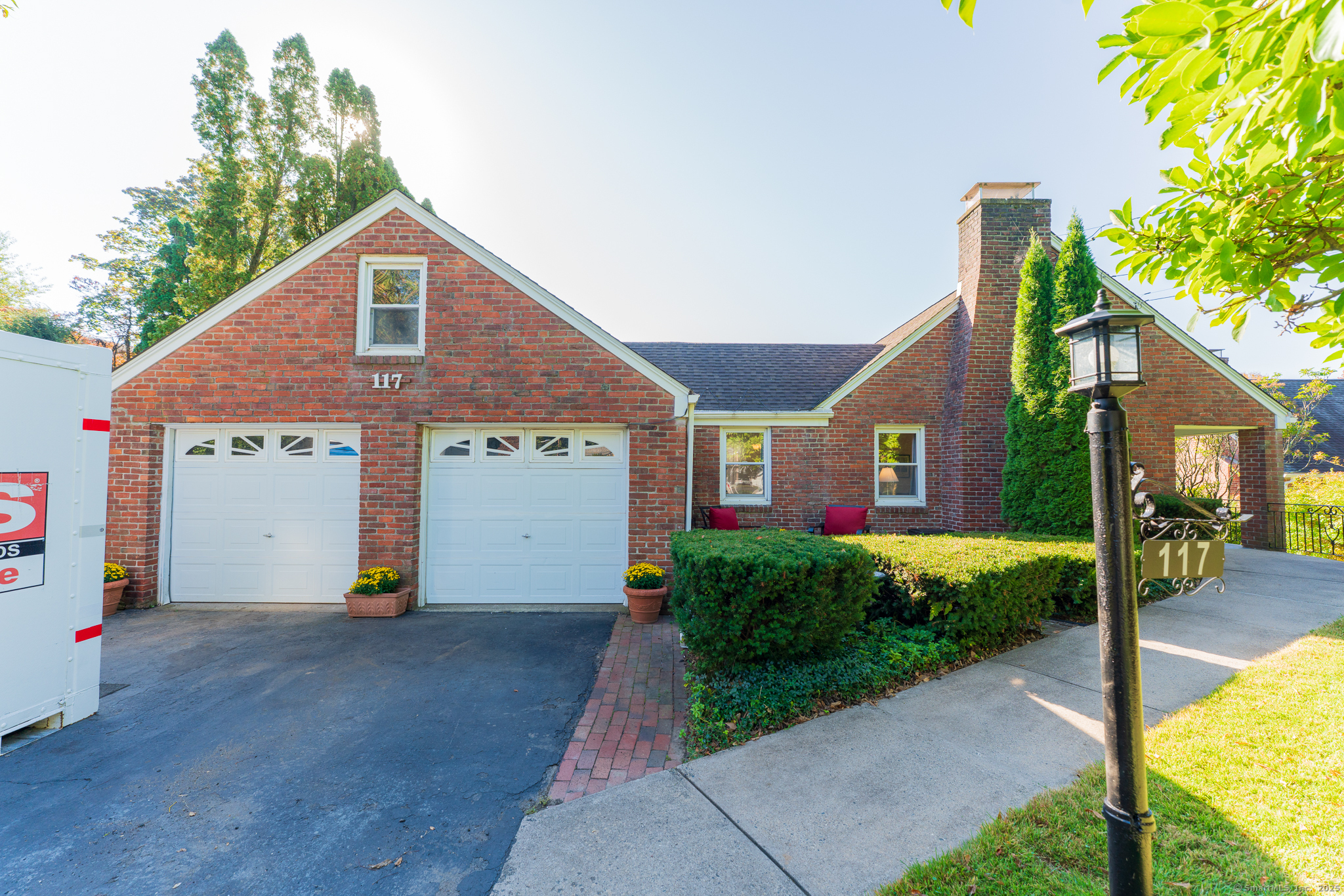 117 Tunxis Road West Hartford CT 06107