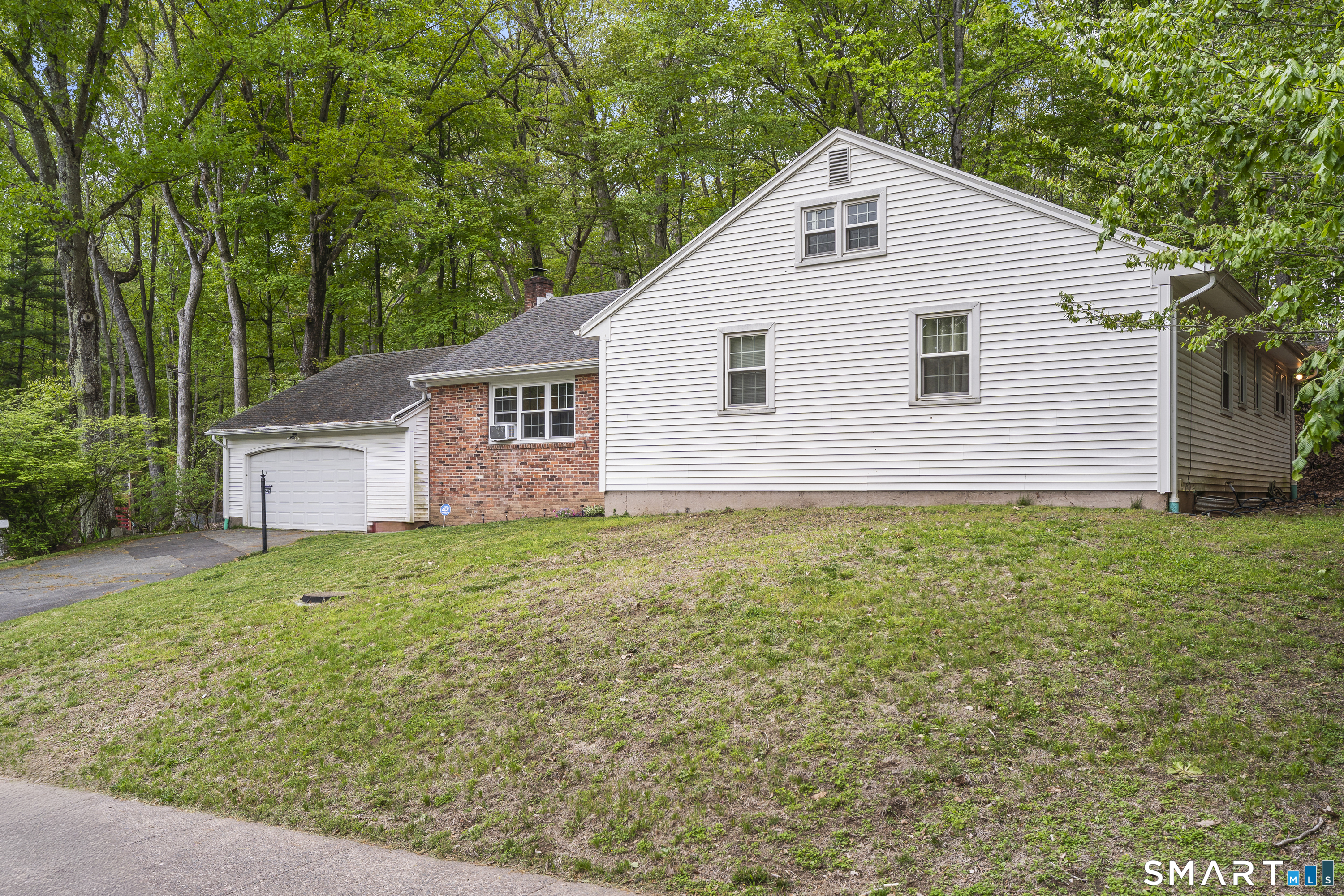 295 Stevenson Road New Haven CT 06515