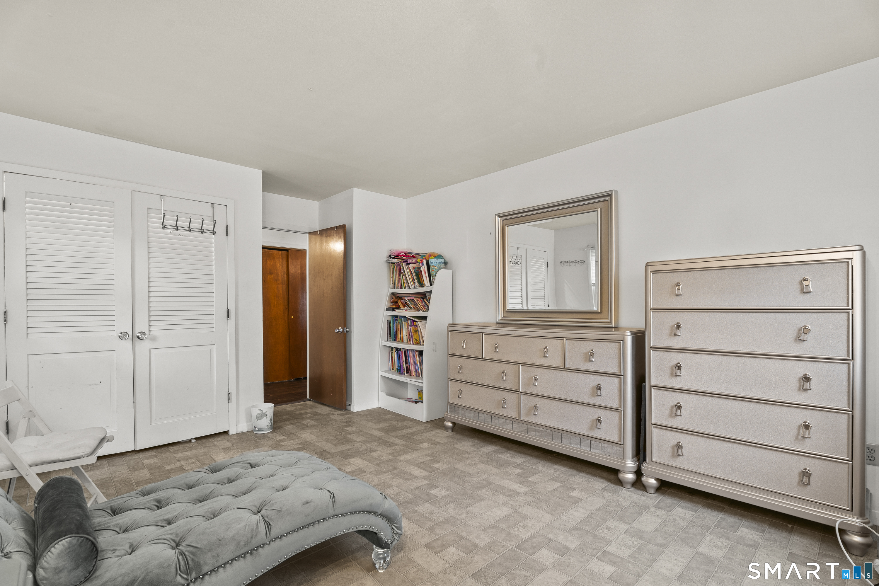 295 Stevenson Road New Haven CT 06515