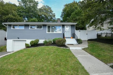 90 Oldham Avenue Waterbury CT 06705