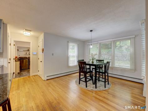 11 Lexington Road Avon CT 06001