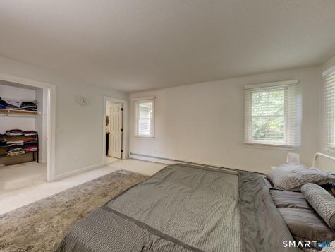 11 Lexington Road Avon CT 06001