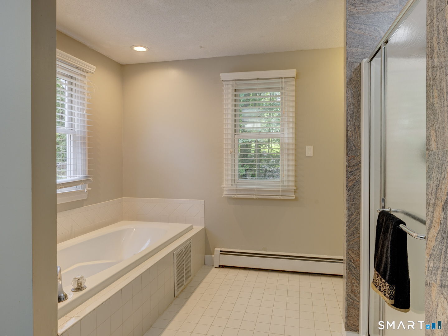 11 Lexington Road Avon CT 06001