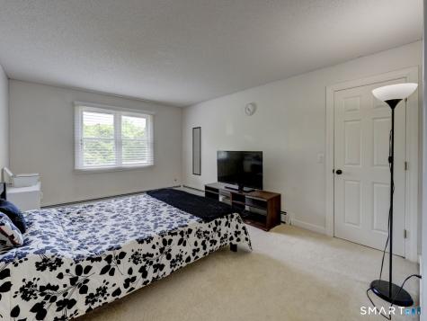 11 Lexington Road Avon CT 06001