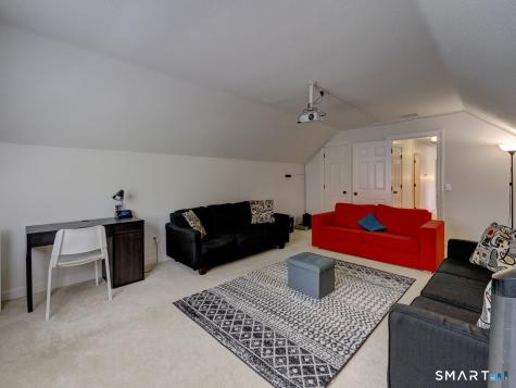 11 Lexington Road Avon CT 06001