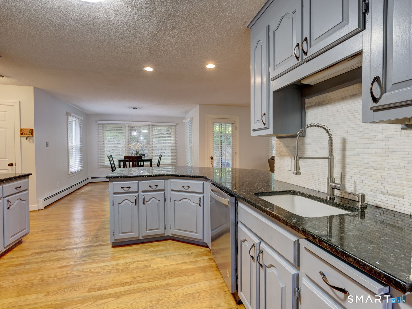 11 Lexington Road Avon CT 06001