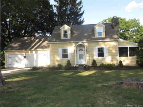 135 Long Meadow Hill Road Brookfield CT 06804