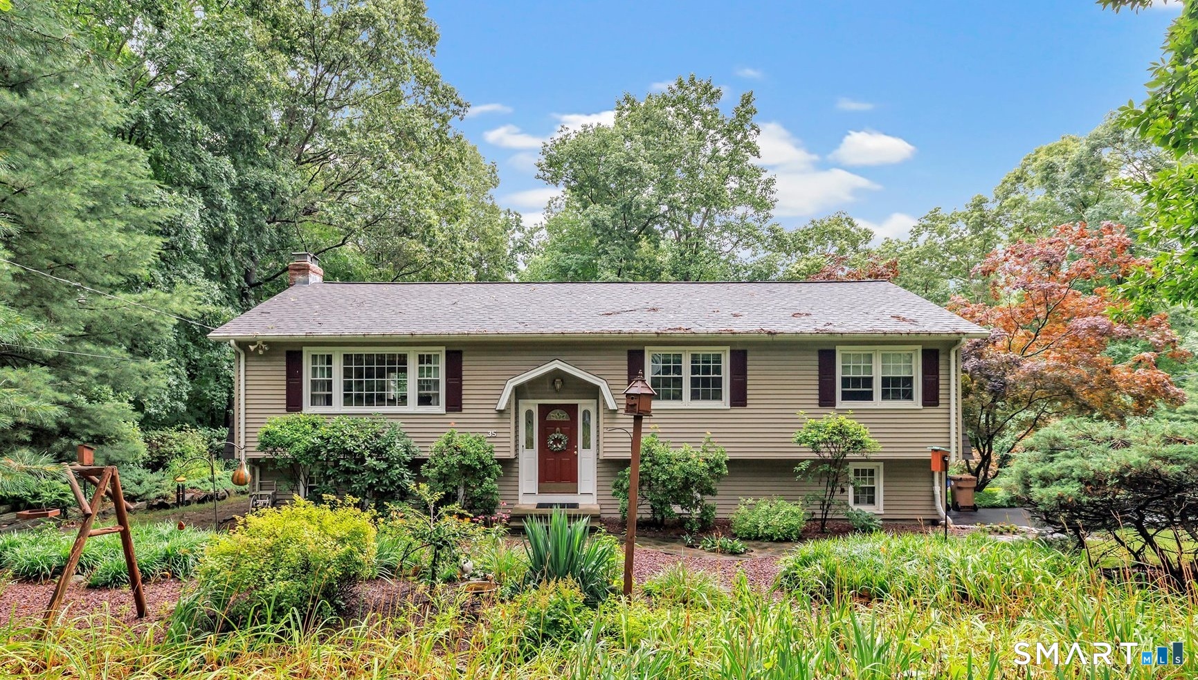 35 Nutmeg Lane Shelton CT 06484