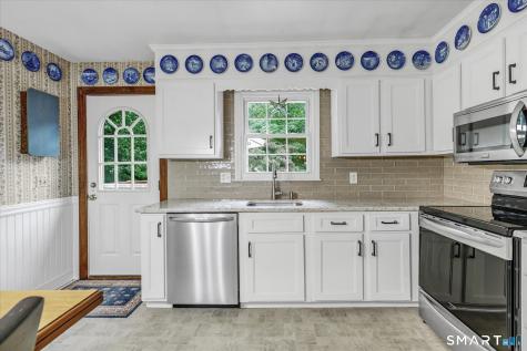 35 Nutmeg Lane Shelton CT 06484