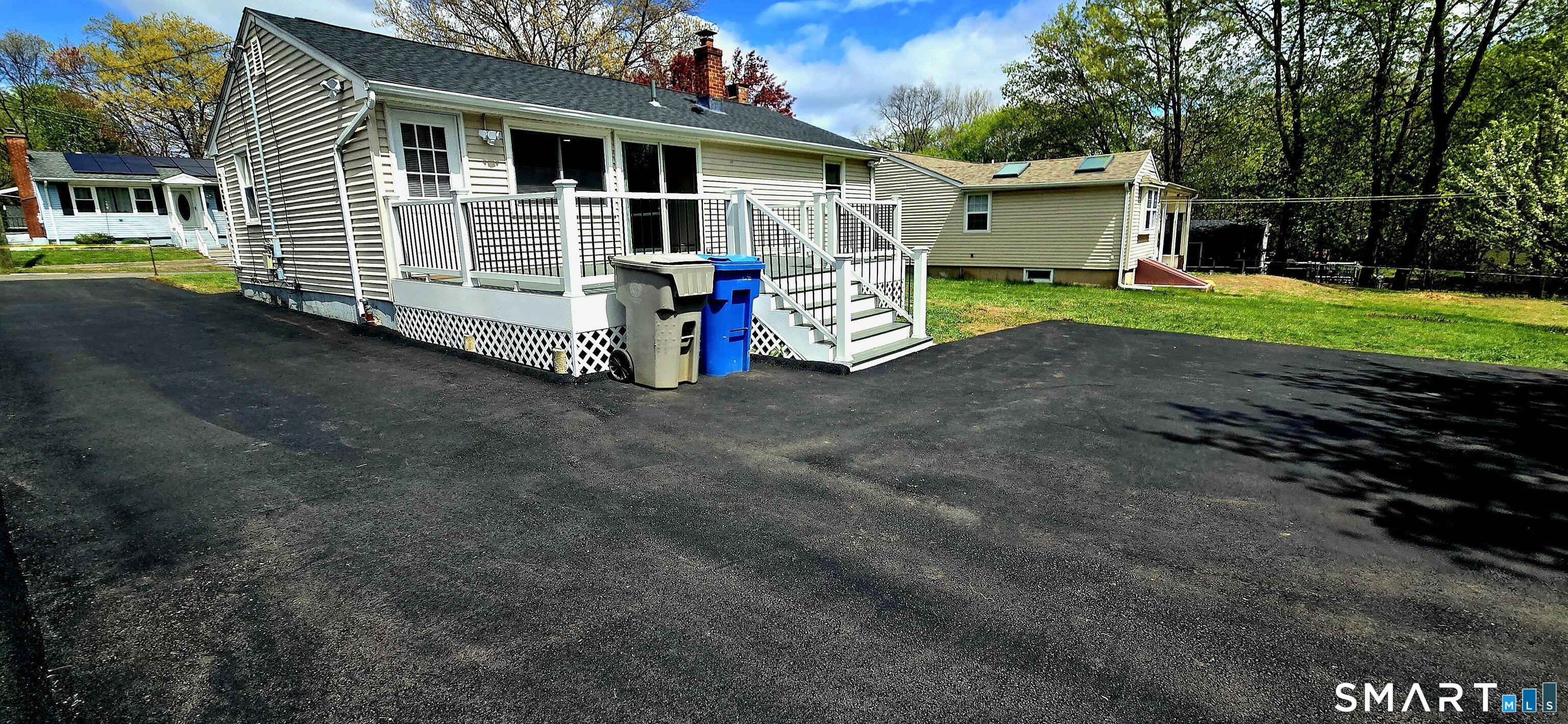 64 4TH Street Bristol CT 06010