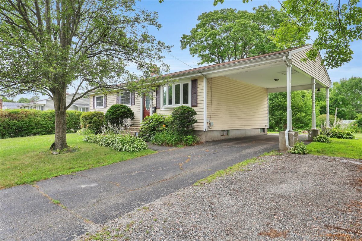 18 Hemingway Street Plainville CT 06062
