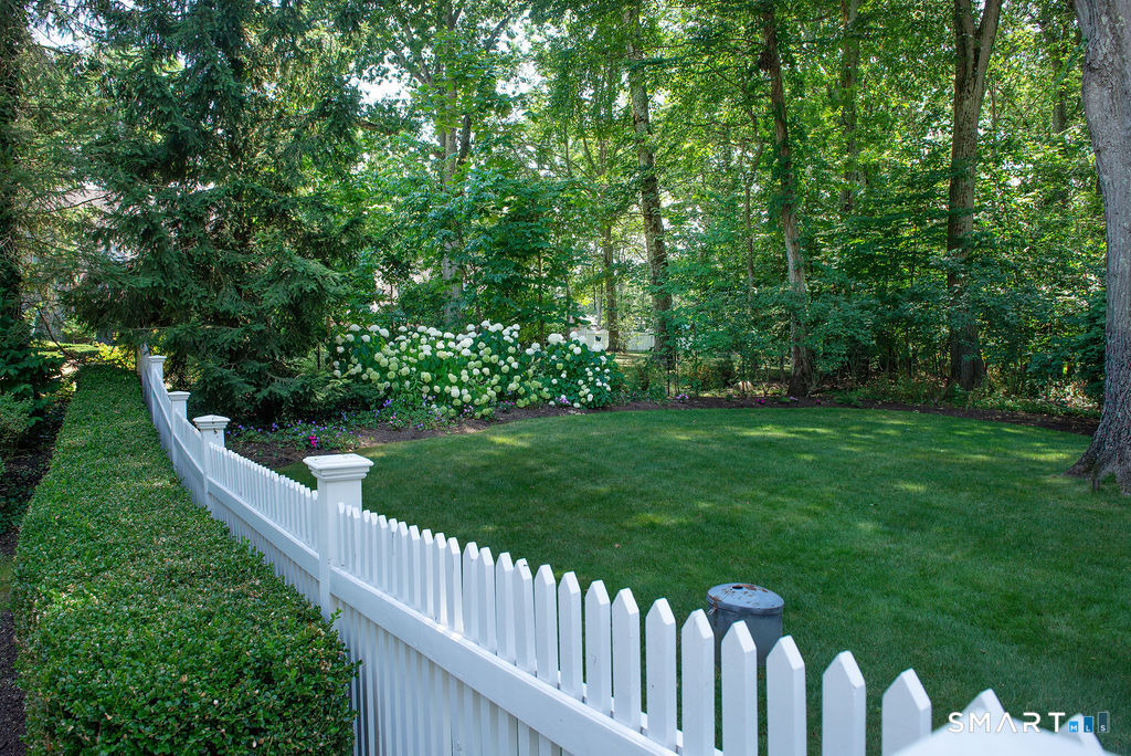 235 Hawks Hill Road New Canaan CT 06840