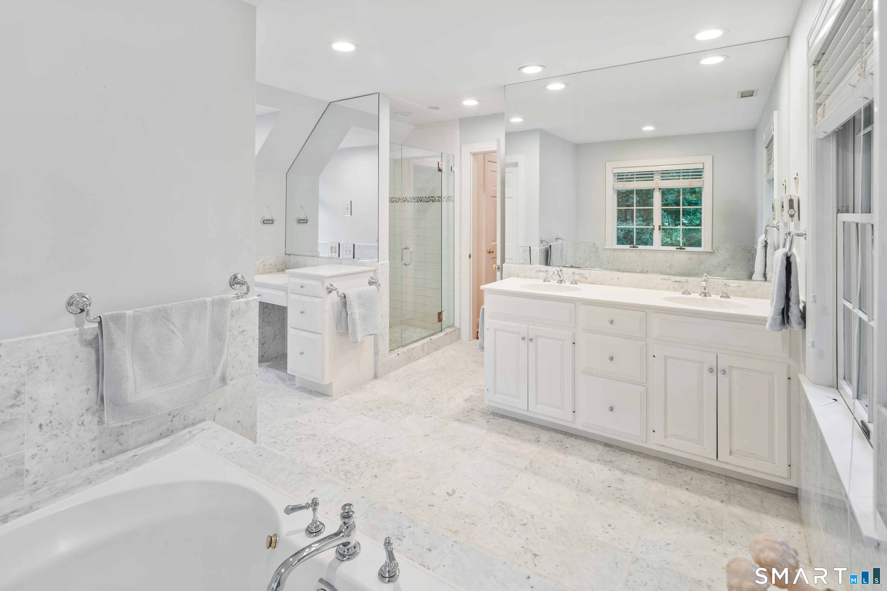 235 Hawks Hill Road New Canaan CT 06840
